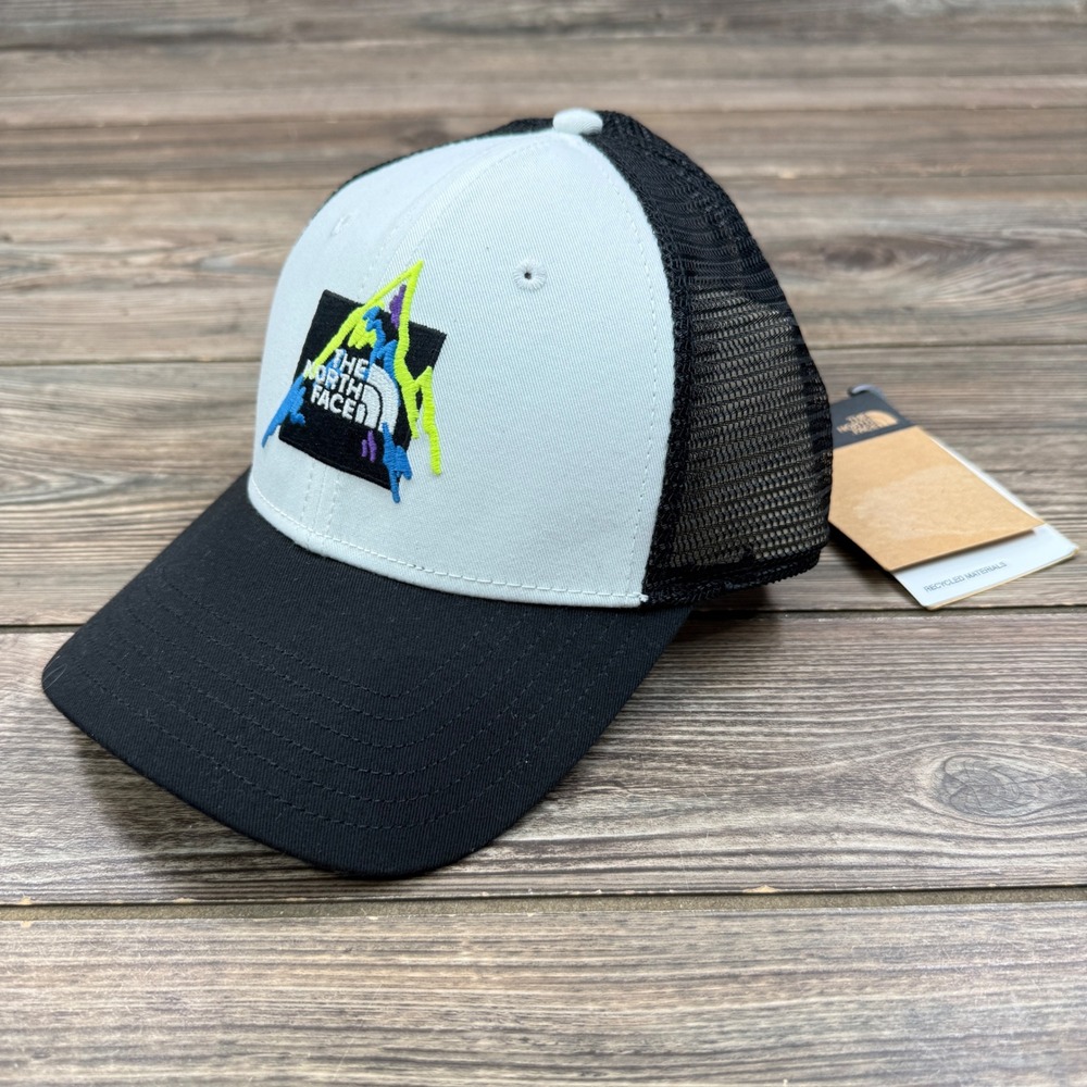 The North Face Mens OS Mudder Trucker Hat White‎ Black Embroidered Mountain NEW - Picture 2 of 6